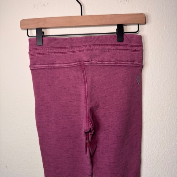 Free People Movement Kyoto Pocket Leggings XS Maroon Mid Rise Jogger Leggings - Picture 5 of 6